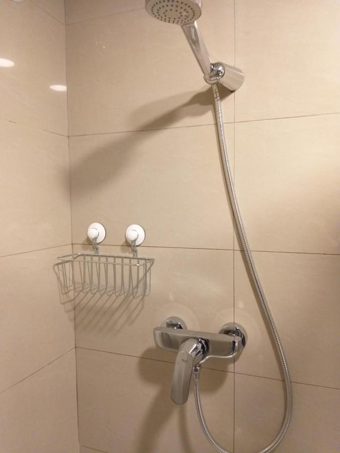 Apartament Z Ogrodem ティヒ エクステリア 写真